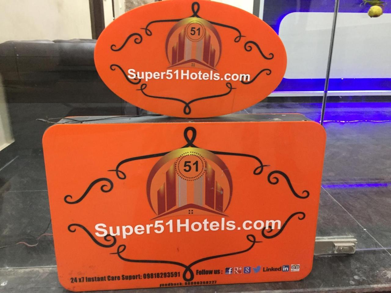 Super51Hotel New Delhi Extérieur photo