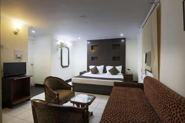 Super51Hotel New Delhi Extérieur photo